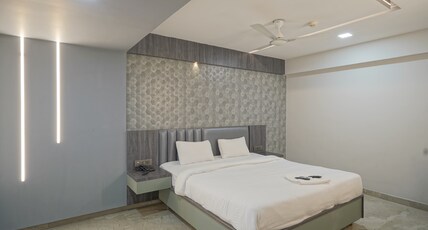 Hotel VR Grand Room Type - Coral Suite Room - King Bed