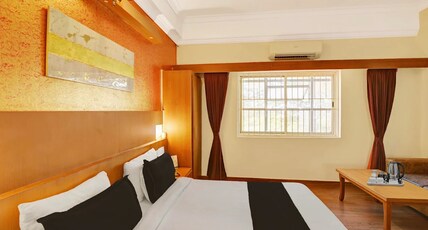JS Planter's Inn. Room Type - Deluxe Triple Room