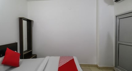 Hotel New Fiza Room Type - Deluxe Room Hotel New Fiza Room Type - Deluxe Room