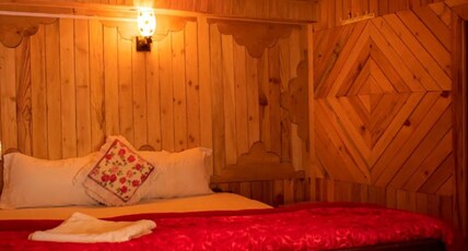 Tirthan River View Homestay Room Type - Deluxe