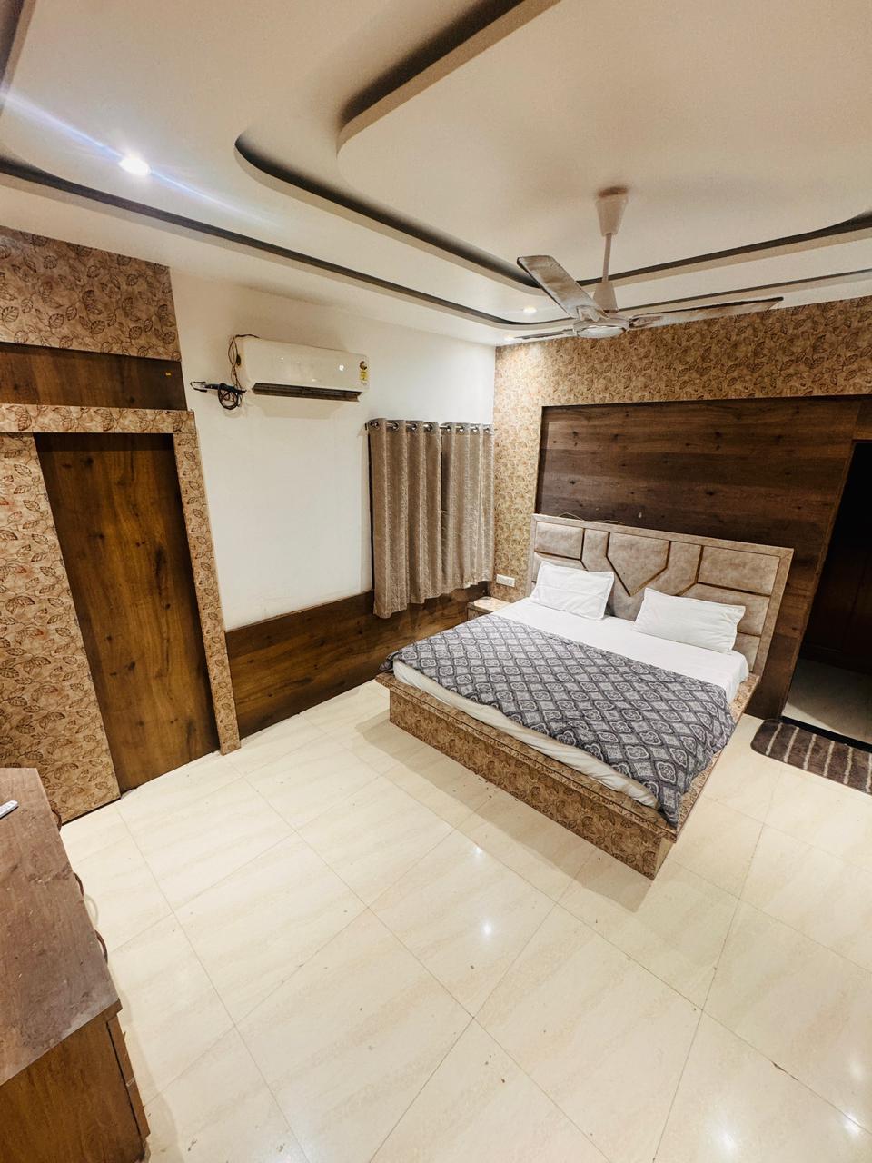 shyam hotel rexa - Tap to explore photos