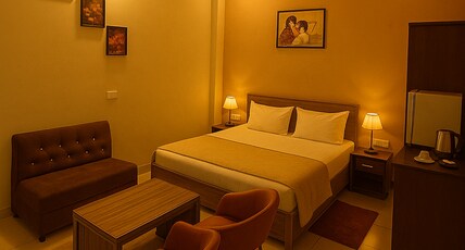 Hotel Golden Aura Room Type - Super Deluxe Room