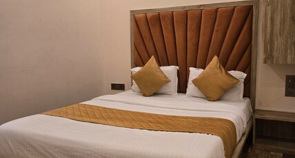 HOTEL ROYCE BKC Room Type - Superior Room