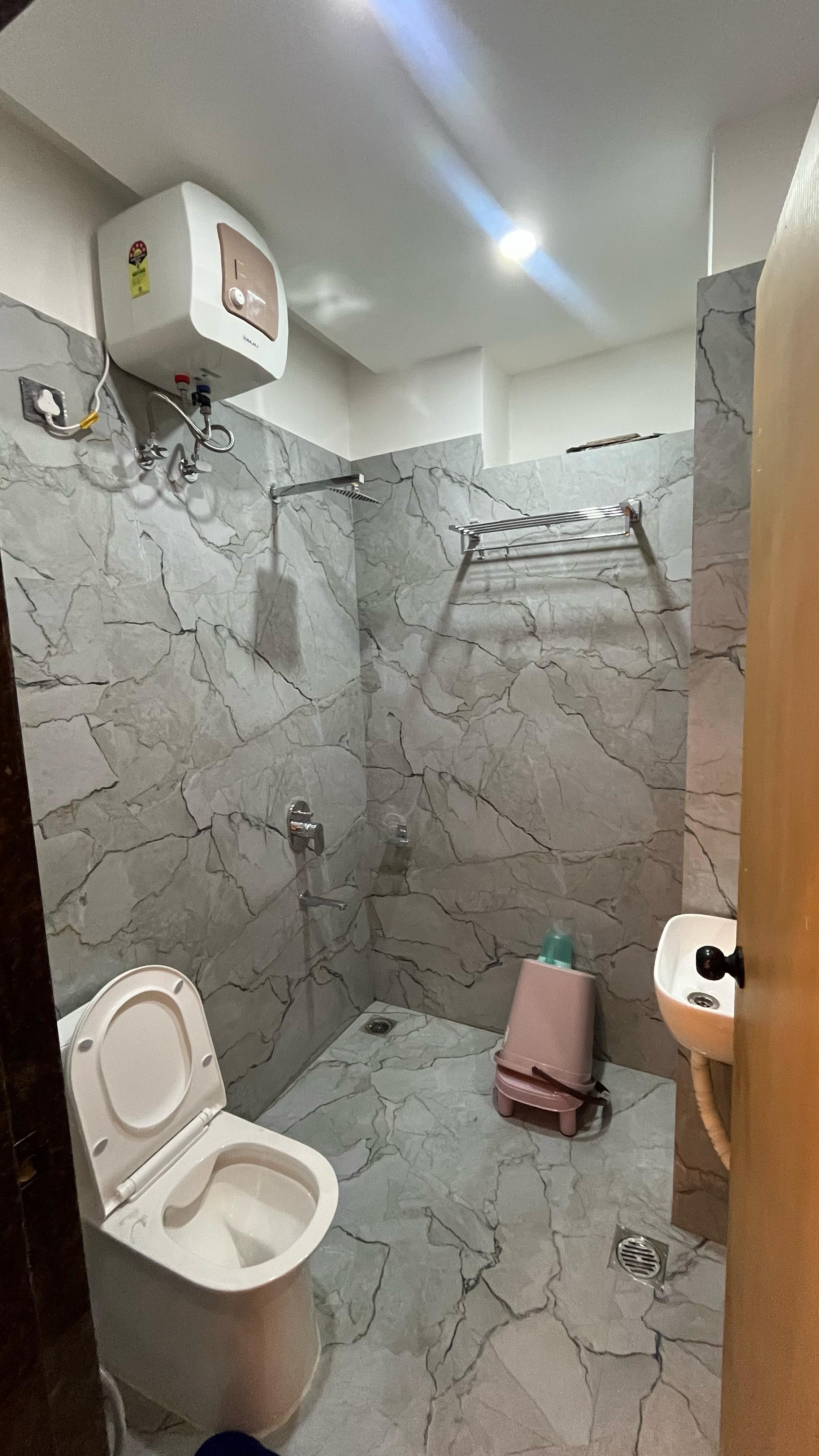 Hotel Revanta - Tap to explore photos