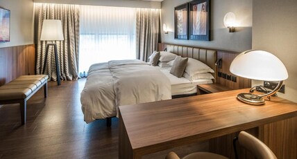 Central Plaza Hotel Room Type - Double Room