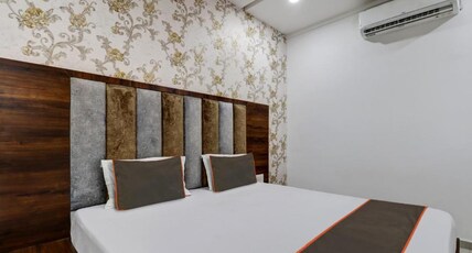 Chandana Green View Resort Room Type - Deluxe AC Room