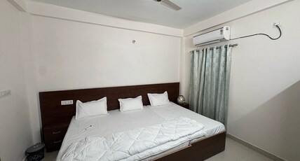 POP 84767C Hotel Mangal Bhawan Room Type - Classic