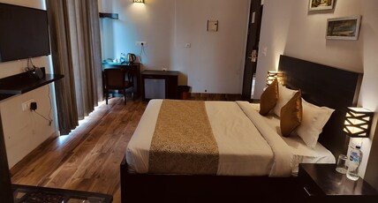 Citrine Suits and Resorts omaxe Eternity Room Type - Super Deluxe Room