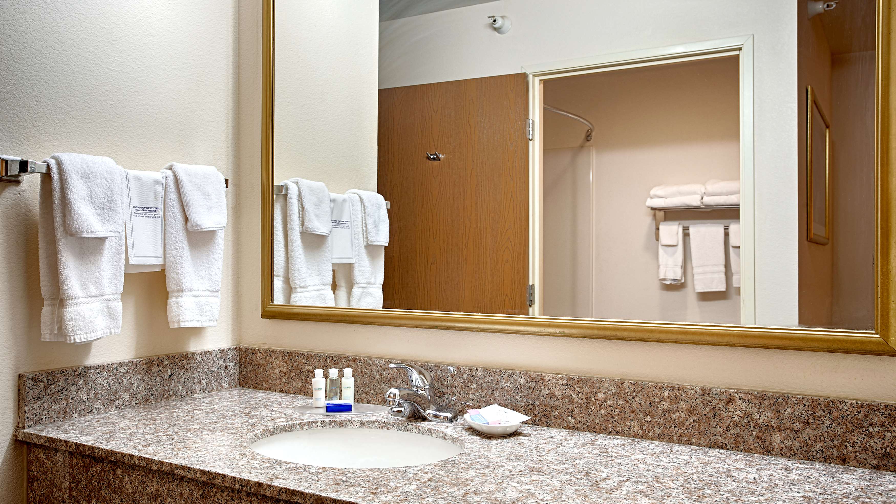 Best Western J. C. Inn - Tap to explore photos