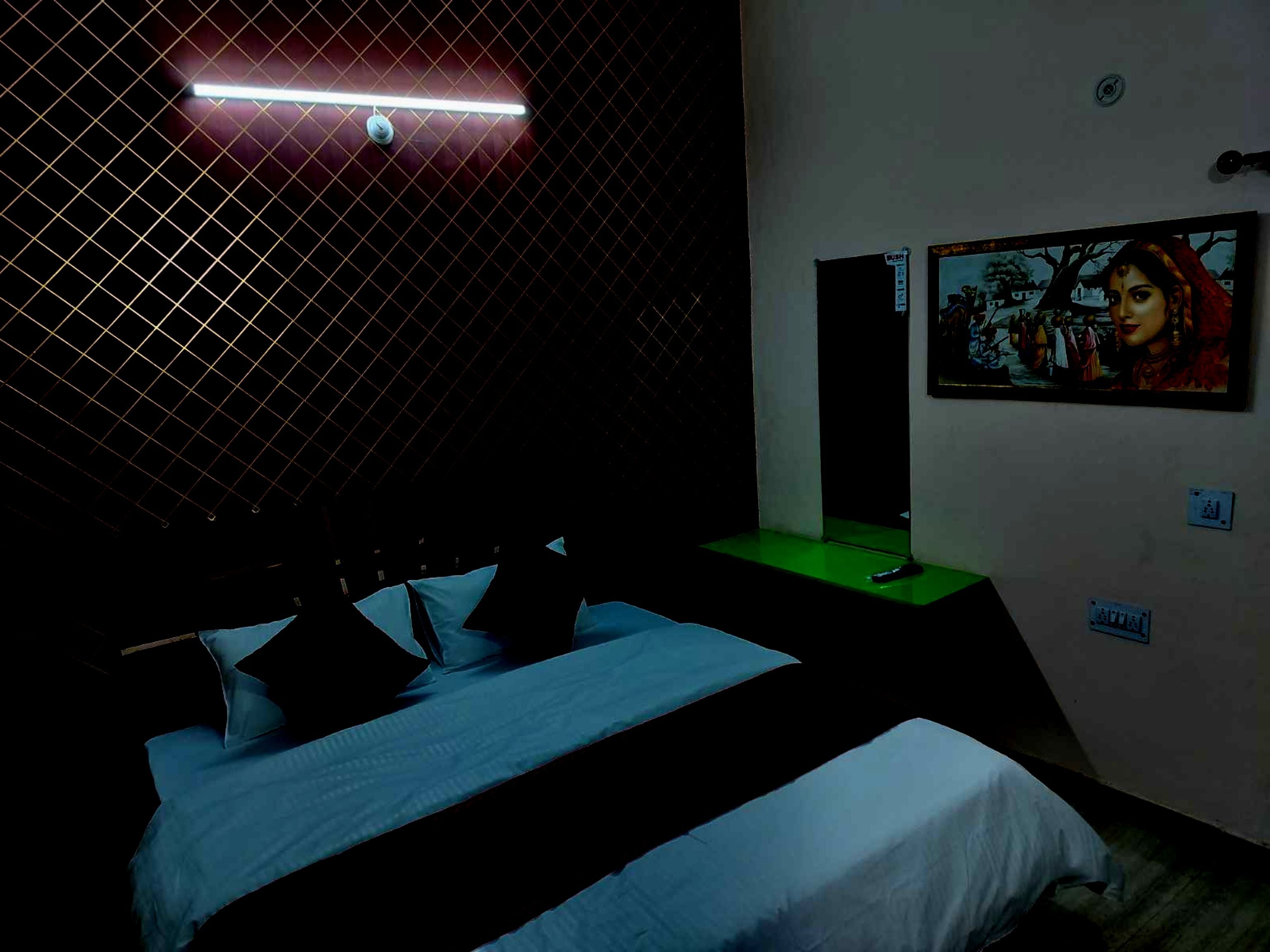 Hotel VRINDAVAN - Tap to explore photos