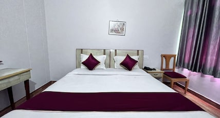 HOTEL PARV - Near Jawahar Circle Room Type - Executive Room HOTEL PARV - Near Jawahar Circle Room Type - Executive Room