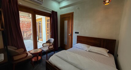 Yes Hotel By The Ganges Room Type - Deluxe Room