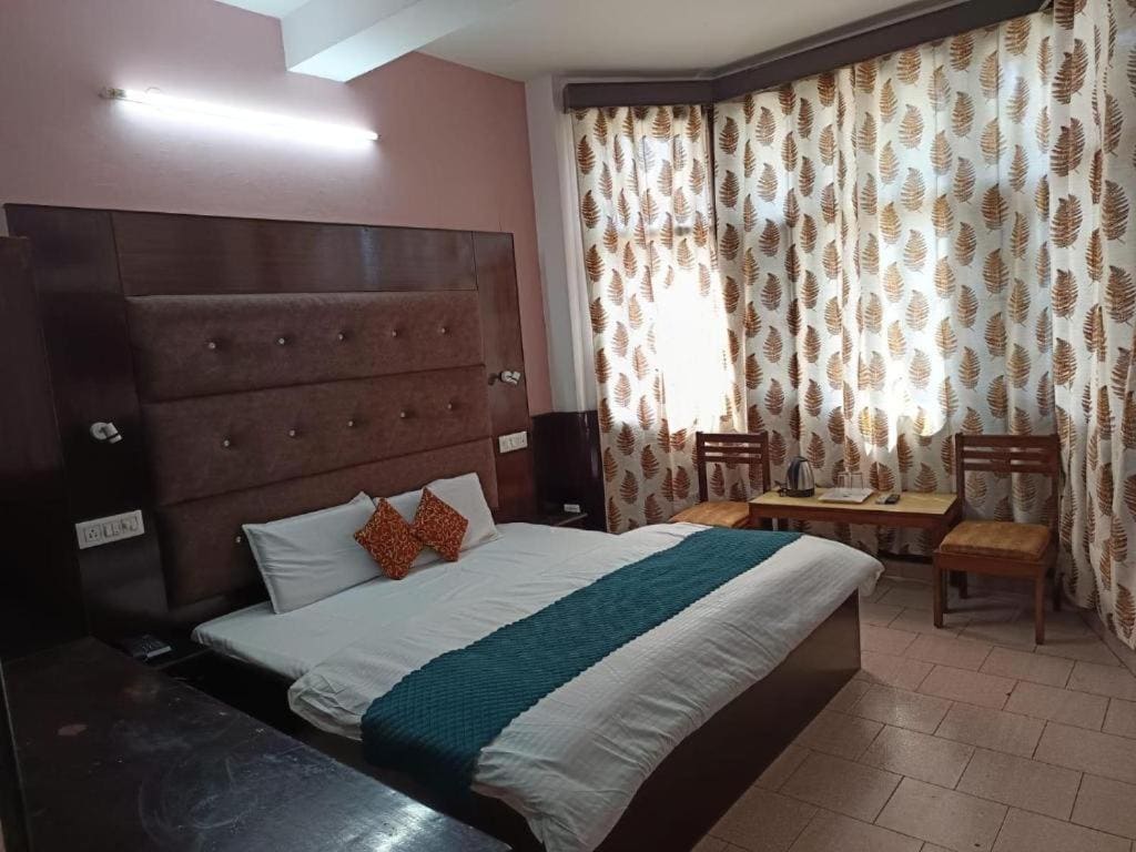 ASHIANA REGENCY HOUSE - Tap to explore photos