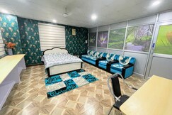 Sohana's Homestays : The Tranquil Studio