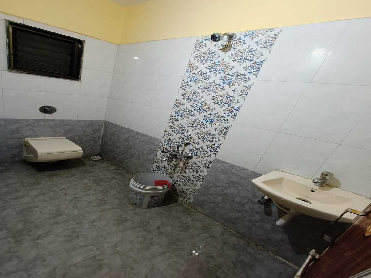 Shanirath Lodging and Wholesale - Tap to explore photos