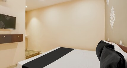 Hotel O BSS INNS Room Type - Classic