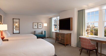 Hotel Roanoke & Conference Center, Curio Collection by Hilton Room Type - 2 QUEEN BDS HEARING ACCESS