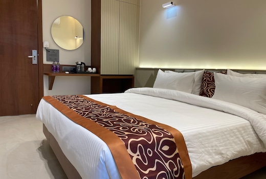 Hotel Vishwaraj Residency