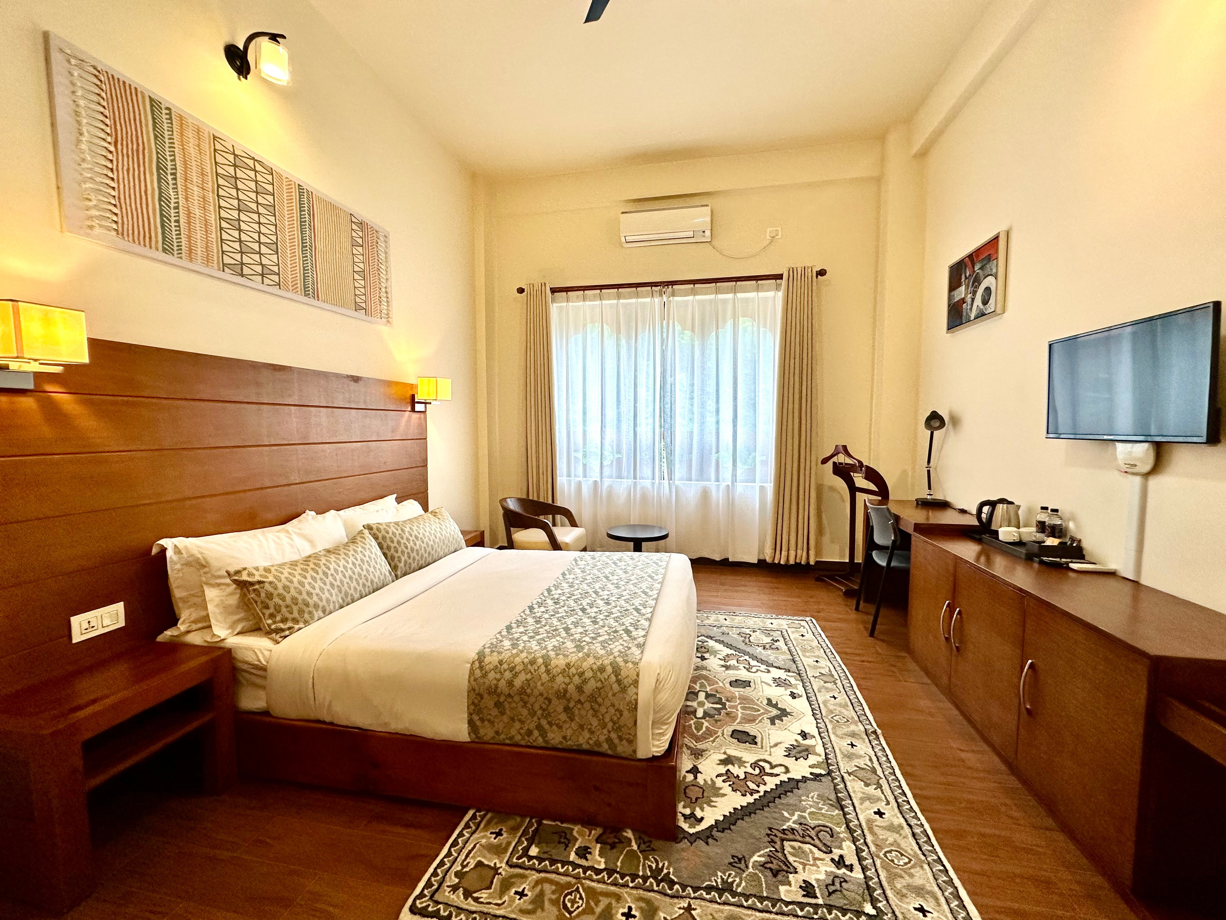 Legphel Hotel - Tap to explore photos