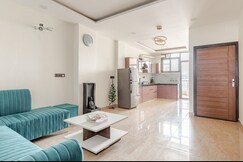 Majestic home stay