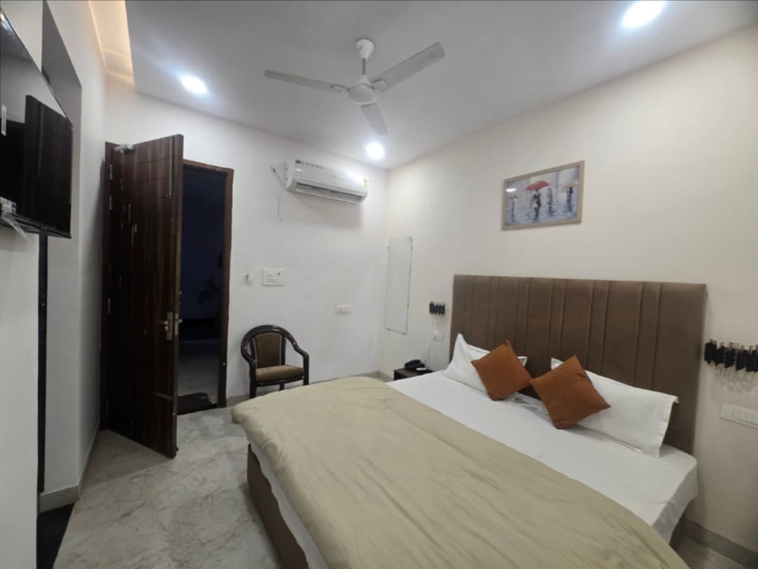 Hotel Tapodhara - Tap to explore photos