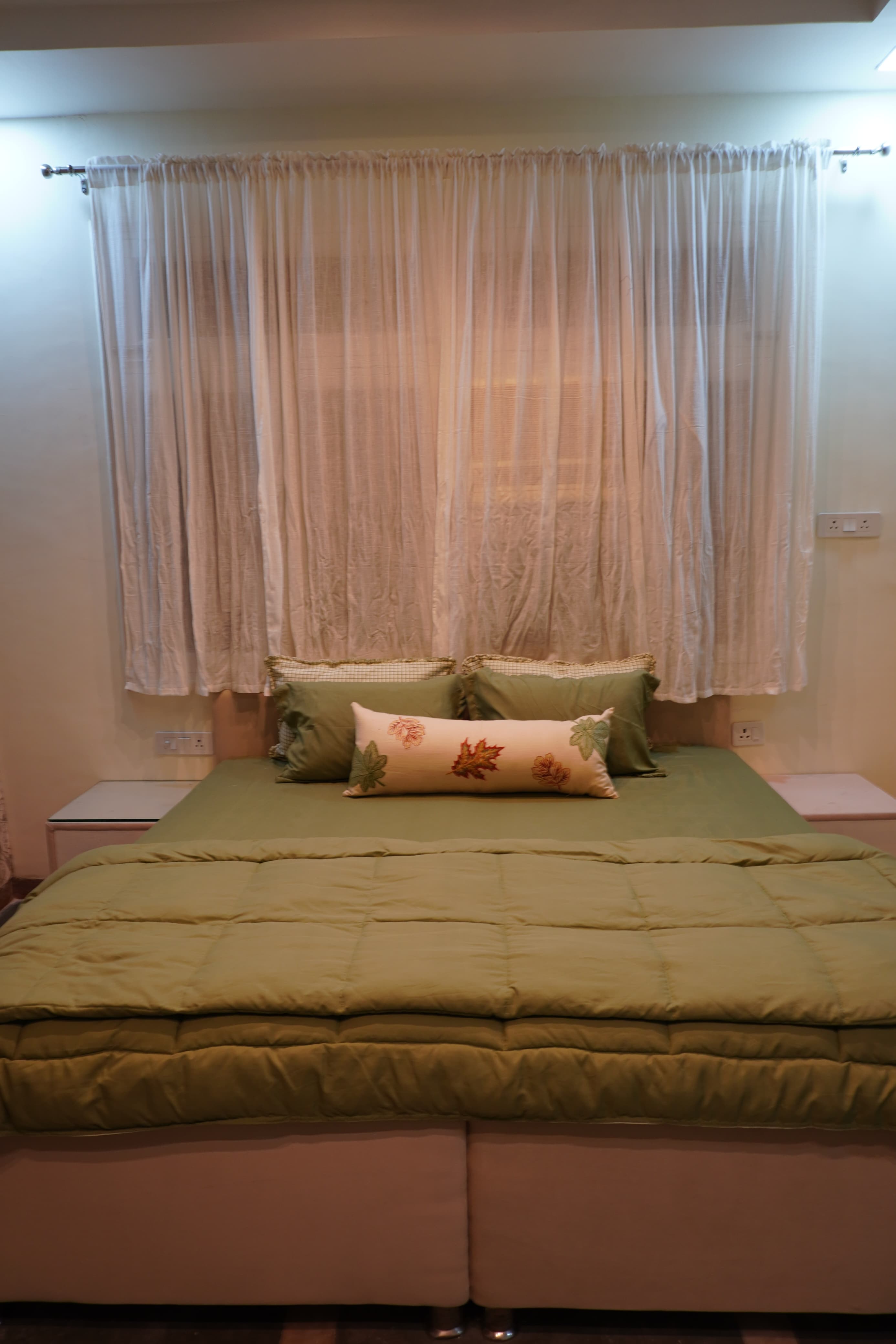 Shahatoot Stays 1BHK in Dayalbagh Agra - Tap to explore photos