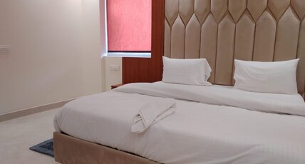Hotel Riverb Room Type - Super Deluxe Room