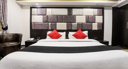 The Crystal Park Room Type - Deluxe Room