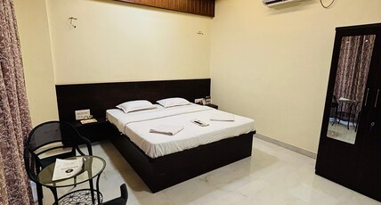 Tipsy Spring Resort Room Type - Deluxe Ac Room