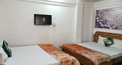 Comfi Stay Hotel Room Type - AC Deluxe Family Room Comfi Stay Hotel Room Type - AC Deluxe Family Room