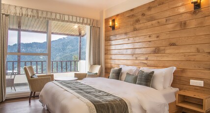 Echor Backwoods Villa Narkanda Room Type - Premium Room With Balcony (Mountain View)