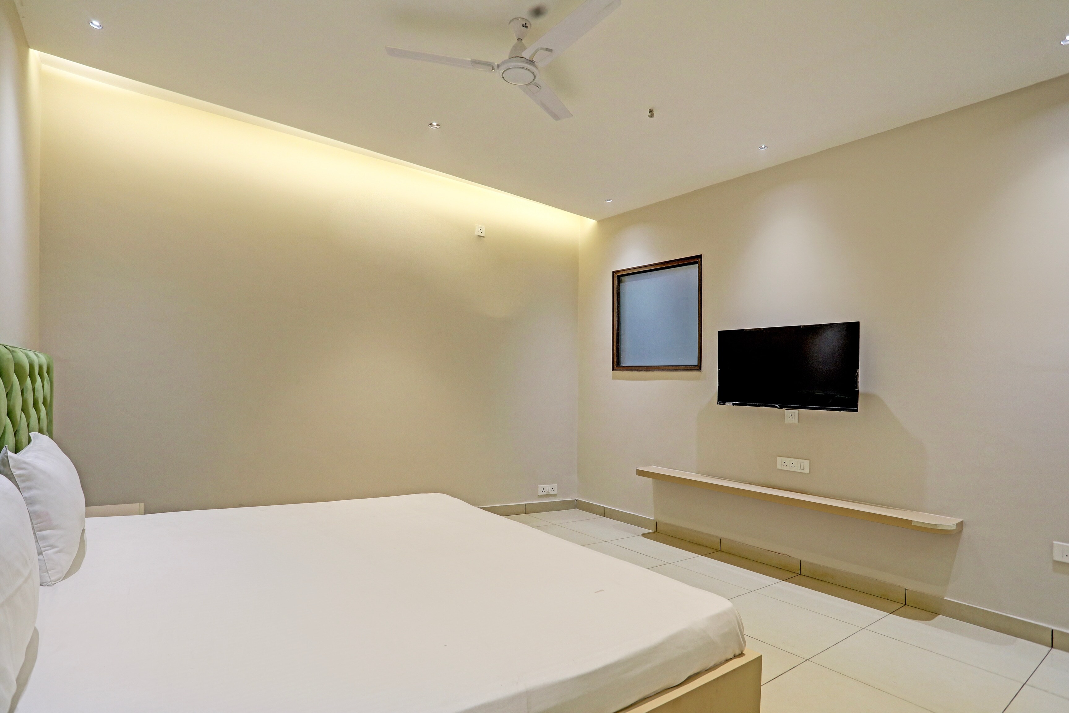 Hotel O Miraas Hotel And Banquet Hall - Tap to explore photos