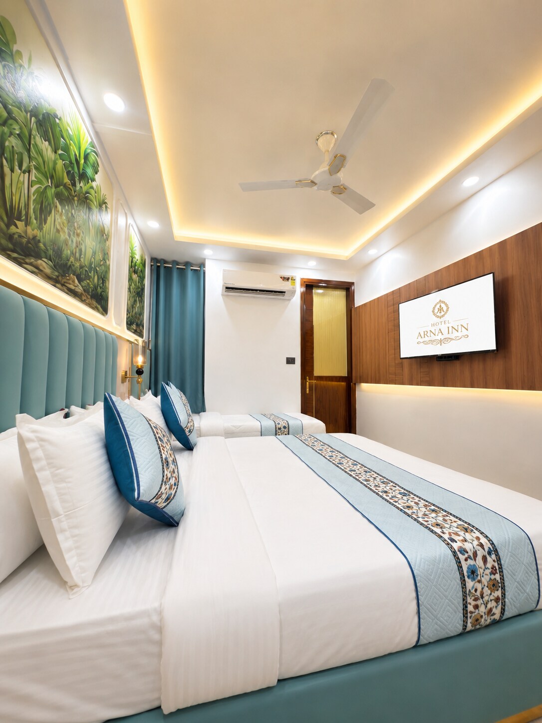 Hotel Arna Inn - Tap to explore photos