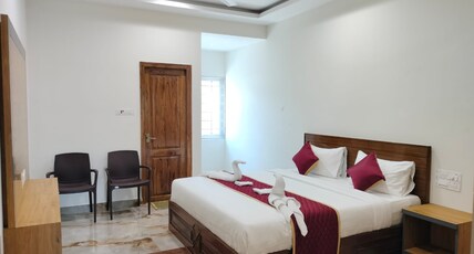 VGN CONVENTION CENTRE Room Type - King Suite with Mountain View