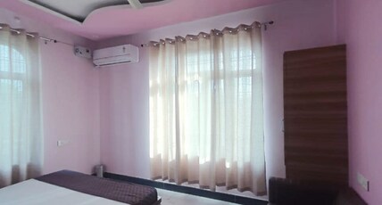 Shree Nanda  Guest House Room Type - Bedroom 101