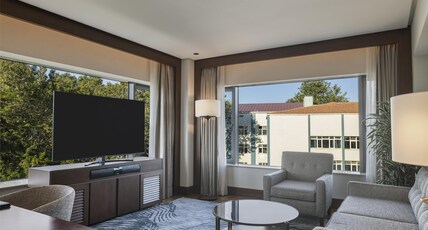 Conrad Istanbul Bosphorus Room Type - PARK SUITE