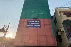 Shreyan Ganges Guest House