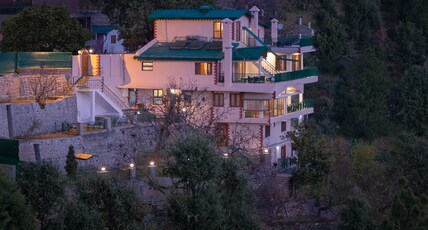 V are Family Lion's Terrace Wing | 4BR in 7BHK hill-top luxury Estate Room Type - V are Family Lion's Terrace Wing | 4BR in 7BHK hill-top luxury Estate