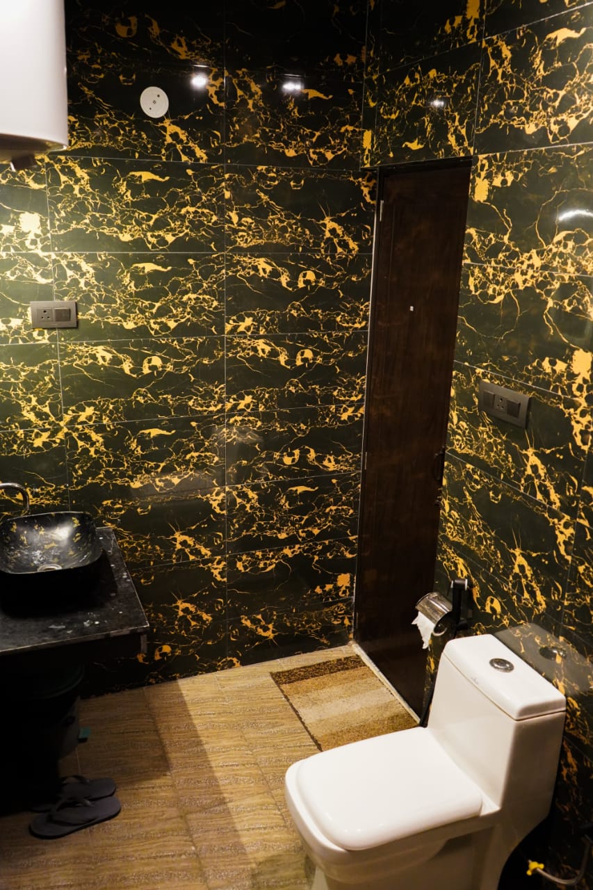 Private Room in New Delhi - Tap to explore photos