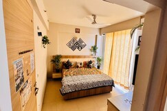 Blue Mans Studio Apartment