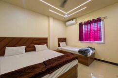 HOTEL KASHI PALACE & RESTORANT