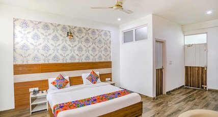 FabHotel Aravali Suites - DLF Phase 3 Room Type - Deluxe Room With Balcony FabHotel Aravali Suites - DLF Phase 3 Room Type - Deluxe Room With Balcony