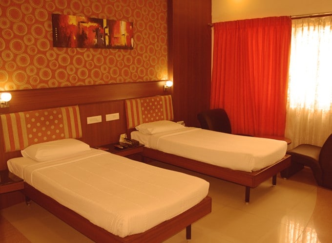 Hotel Weshtern Park - Tap to explore photos