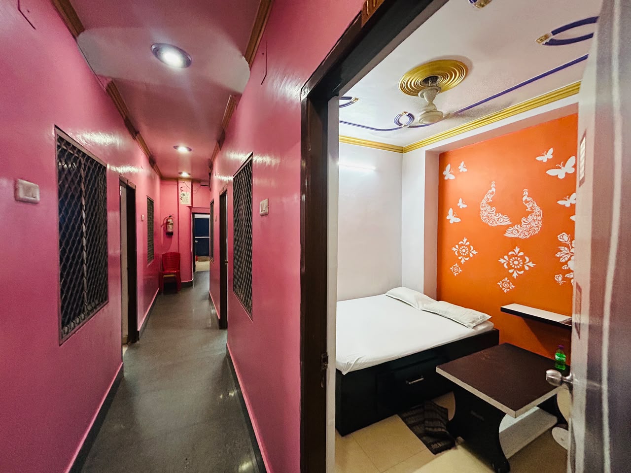 HOTEL SUPER INDIA - Tap to explore photos