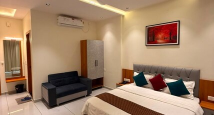 Hotelvandemataram Room Type - Luxury Room with Balcony