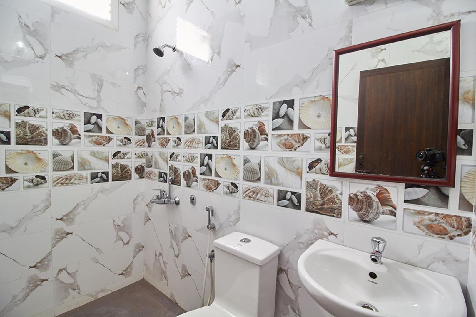 Hotel Jayaram - Tap to explore photos