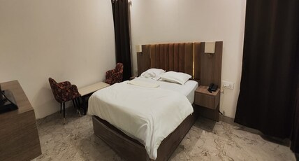 Luxuria BnB Room Type - Bedroom 3