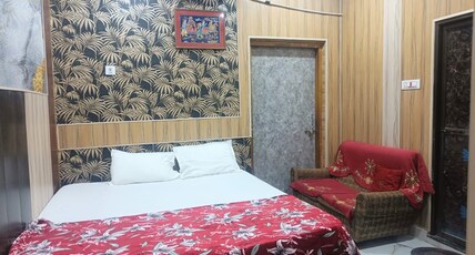 Shri Mahadev Homestay Room Type - Executive Double Bed Room