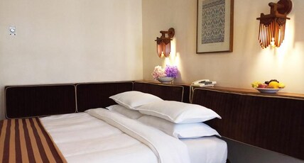 Oriental Palace Hotel Room Type - Deluxe Double / Twin With Balcony 
