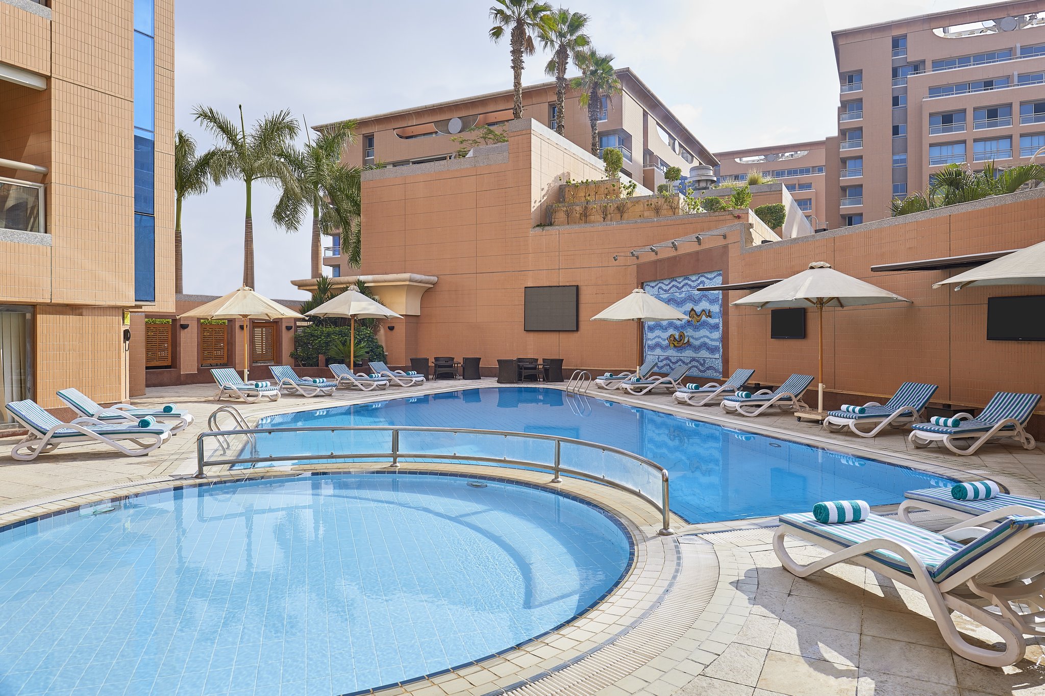 Holiday Inn Cairo Citystars - Tap to explore photos